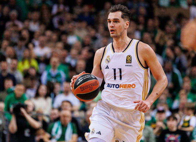 M.Hezonja turi pastabų Eurolygai (BNS nuotr.)