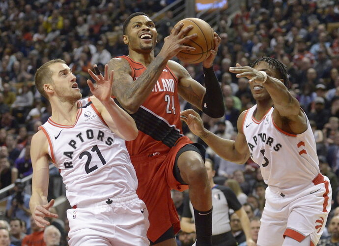 K.Bazemore'as keičia komandą (Scanpix nuotr.)