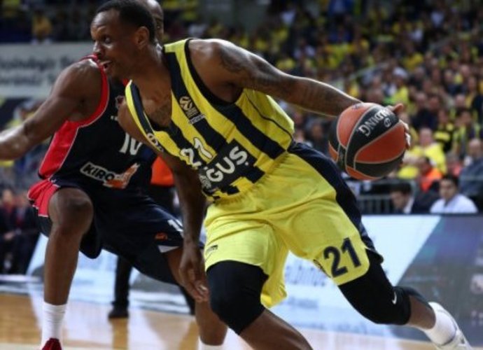 J.Nunnally grįžta į Eurolygos kovas