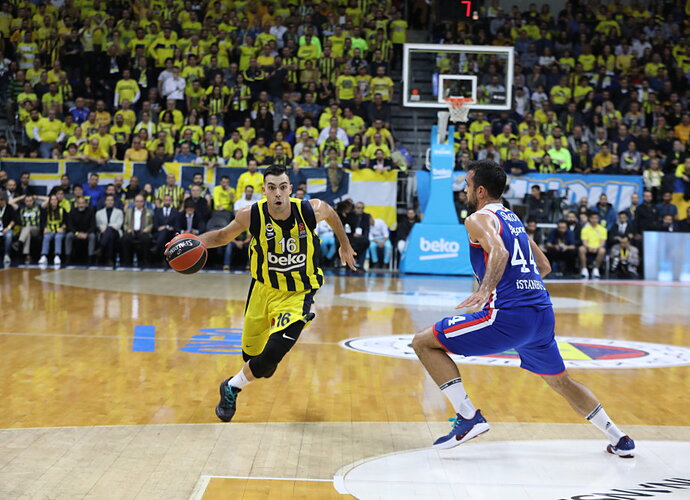 K.Sloukas komandai negalės padėti dėl peršalimo (Scanpix nuotr.)