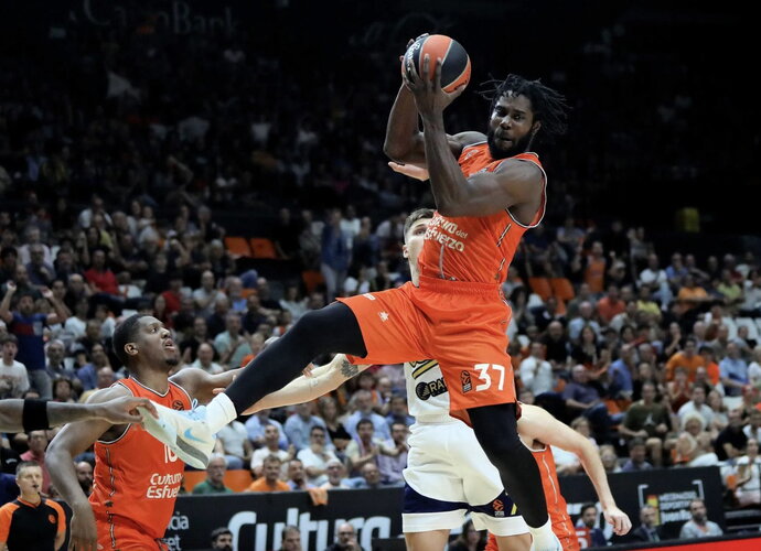 S.Ojeleye pelnė 21 tašką