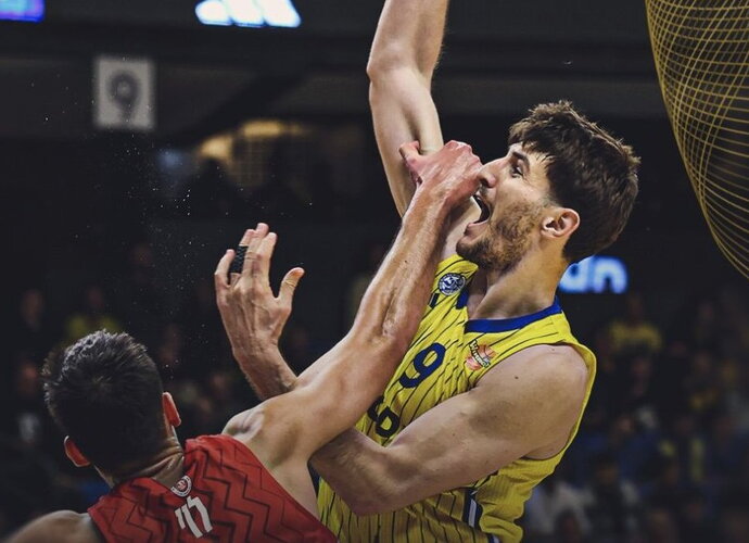 R.Sorkinas pelnė 18 taškų