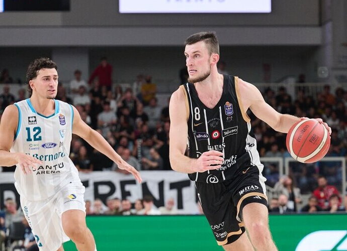 M.Jogėla pelnė 5 taškus