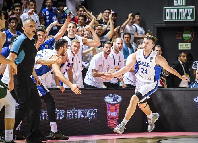 E.Alberas keliasi į Eurolygos klubą (FIBA nuotr.)