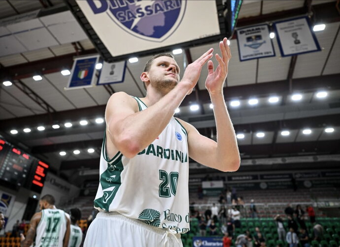E.Bendžius buvo naudingiausias rungtynių žaidėjas (FIBA nuotr.)