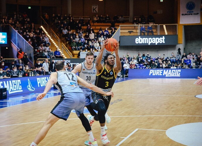 A.Woodsonas keliasi į Belgiją (FIBA nuotr.)