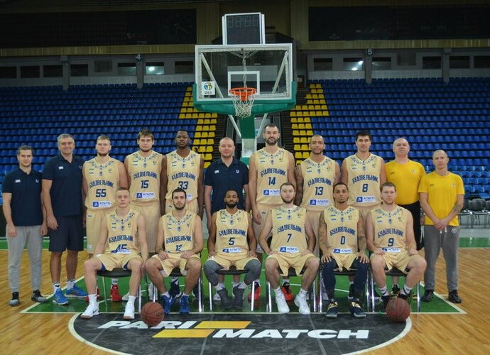 „Budivelnik“ – ant išnykimo slenksčio