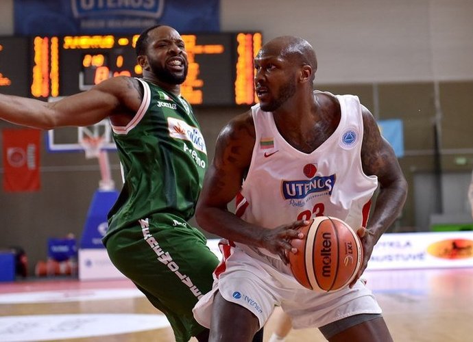 L.Dendy palieka Uteną (FIBA Europe nuotr.)