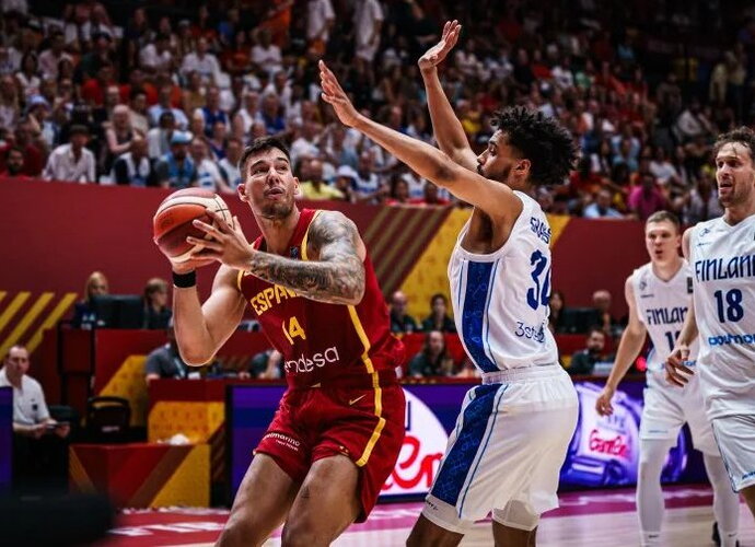 W.Hernangomezas žaidė rezultatyviai (FIBA nuotr.)