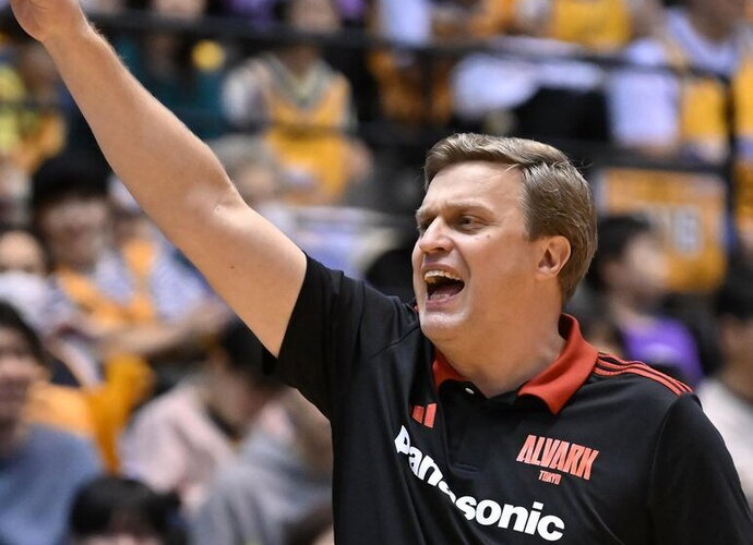 D.Adomaitis sėkmingai žygiuoja Japonijoje