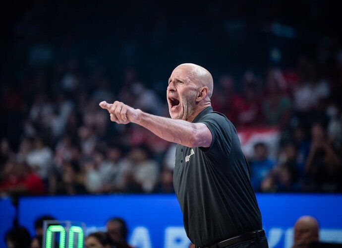 B.Goorjianas paliko postą (FIBA nuotr.)