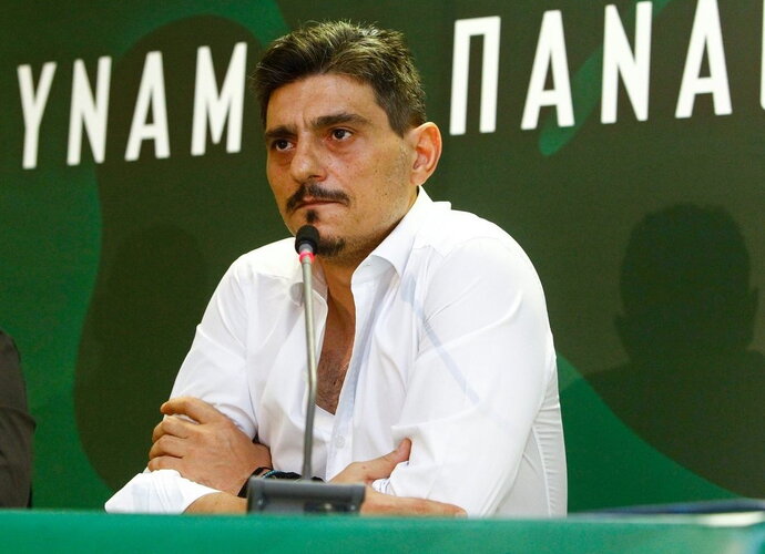 D.Giannakopoulos nubausta solidžia bauda