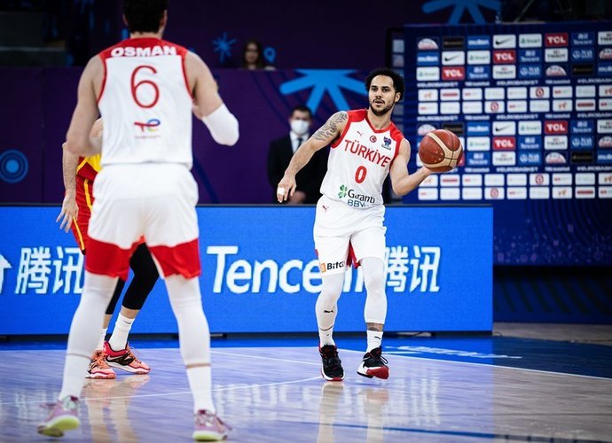 Sh.Larkinas turi problemų su pirštais (FIBA nuotr.)