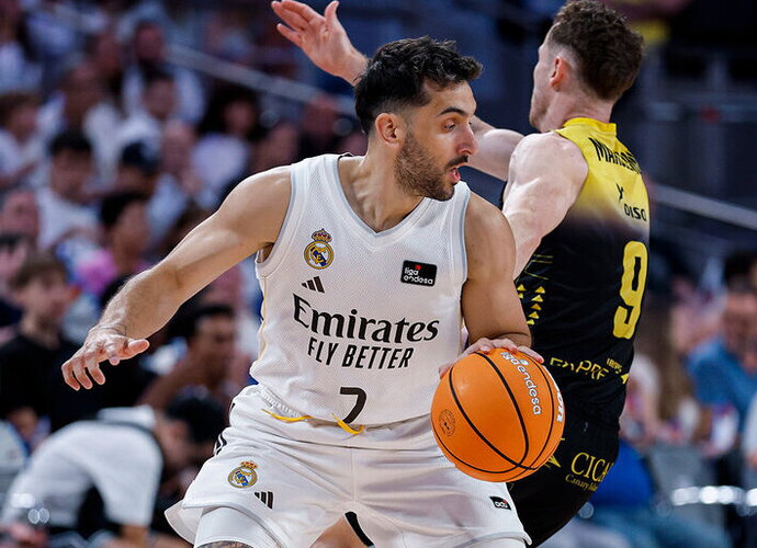 F.Campazzo žibėjo