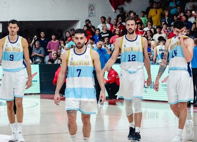 Argentinos rinktinė išgyveno dar vieną nusivylimą (FIBA nuotr.)
