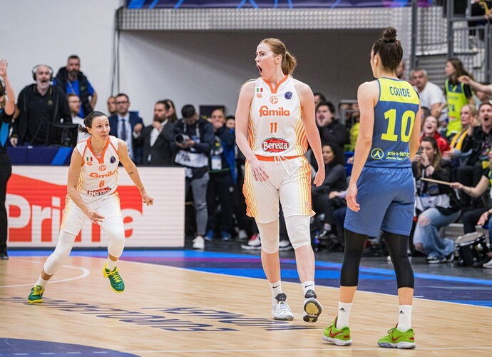 E.Šventoraitės metimas lėmė pergalę (FIBA nuotr.)