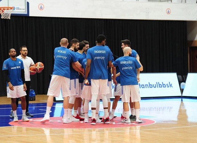 Stambulo klubas stabdo veiklą (FIBA nuotr.)