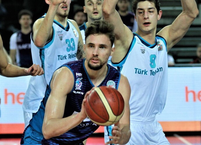 E.Kairys surinko 25 naudingumo balus