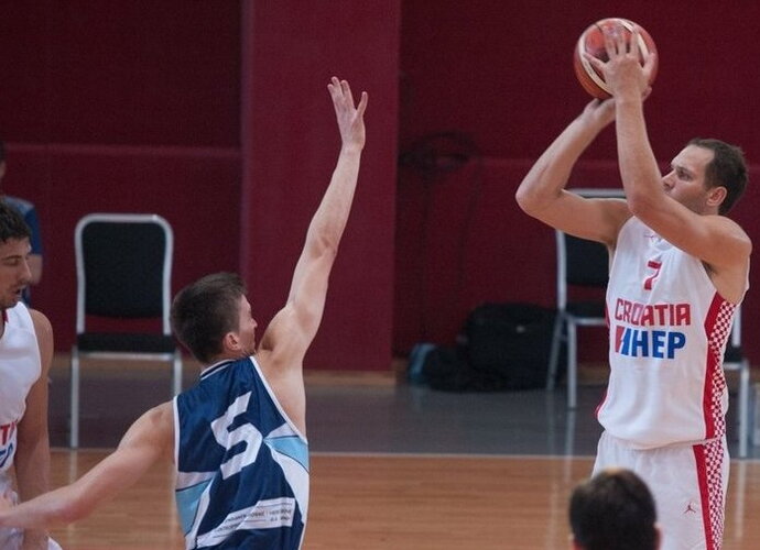 B.Bogdanovičius pelnė 15 taškų