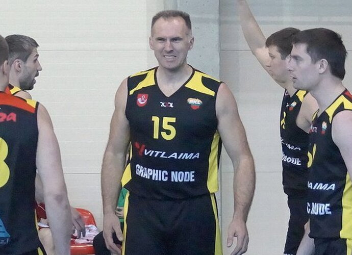 R.Matulis tęs karjerą Ignalinos ekipoje