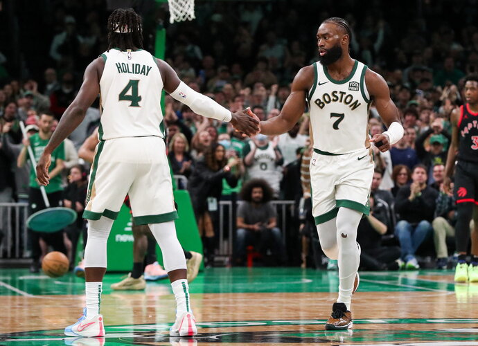 „Celtics“ vos neiššvaistė pergalės (Scanpix nuotr.)