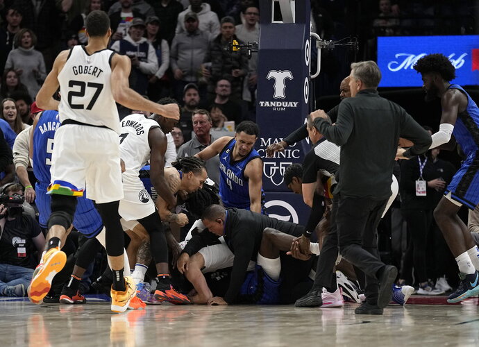 Magic, Timberwolves (Scanpix nuotr.)