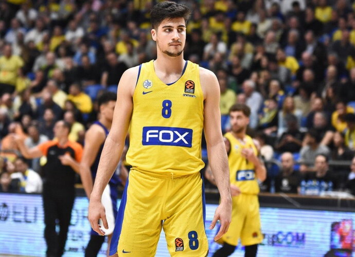 D.Avdija domina „Warriors“