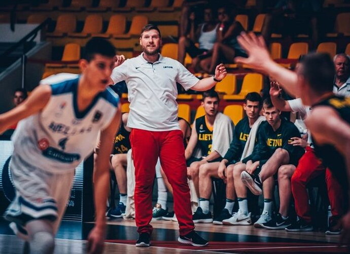 G.Petrauskas džiaugėsi bronzos medaliu (FIBA Europe nuotr.)