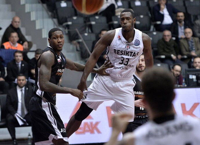J.Palaciosas keliasi į Prancūziją (FIBA Europe nuotr.)