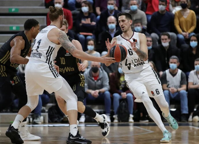 P.Lacombe'as grįžta į SIG gretas (Euroleague.net)