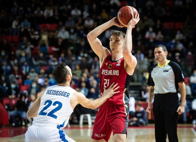 J.Hollatzas debiutuos Eurolygoje (FIBA nuotr.)