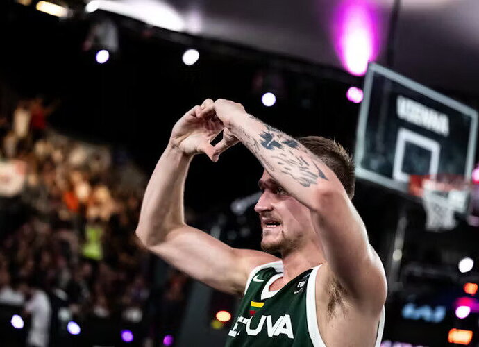 T.Januševičius vedė lietuvius į priekį (FIBA nuotr.)