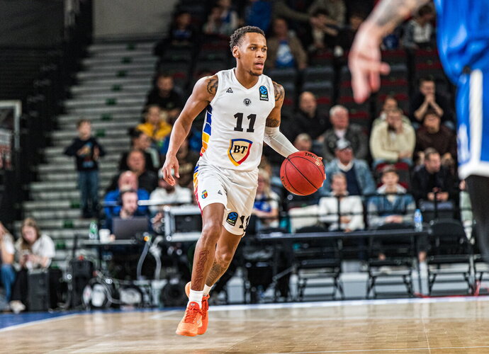 D.Russellas dominavo (Euroleague.net)