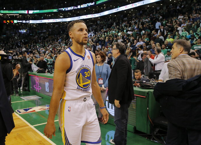 S.Curry Bostoną palieka patyręs pralaimėjimą (Scanpix nuotr.)
