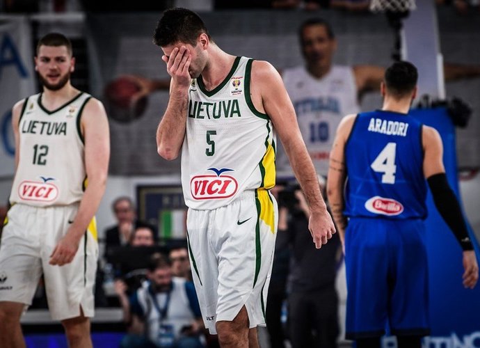M.Kalniečio rezultatyvaus žaidimo pergalei nepakako (FIBA Europe nuotr.)