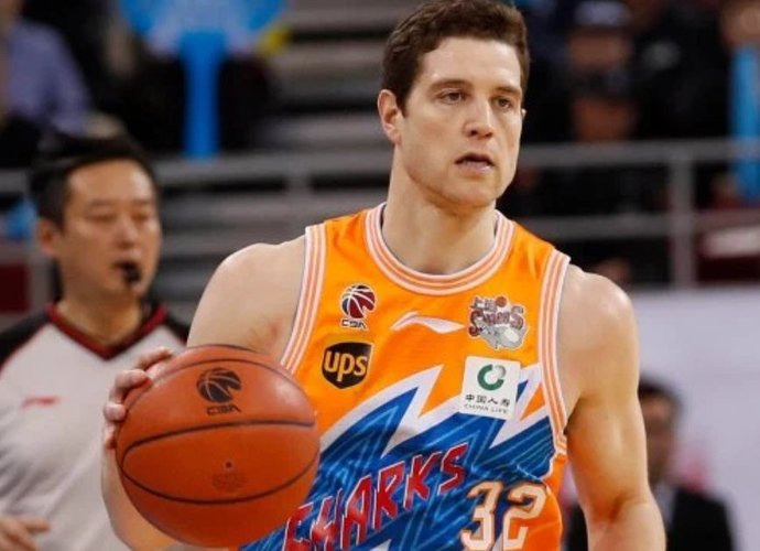 J.Fredette'as grįžta į NBA