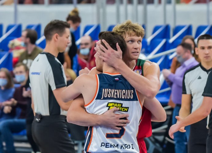 A.Juškevičius laimėjo lietuvių akistatą