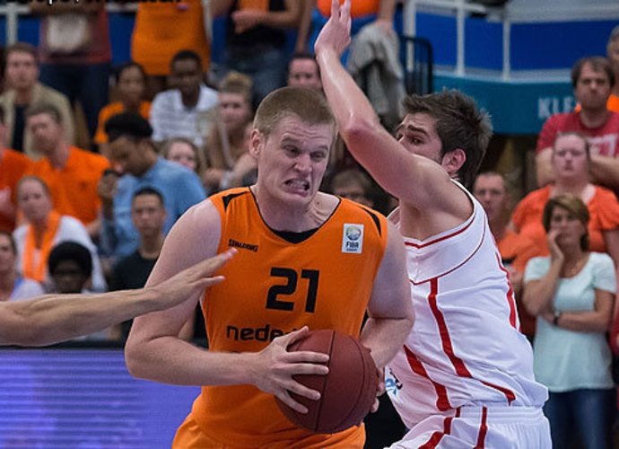 R.Schaftenaaras vedė olandus į pergalę (FIBA Europe nuotr.)