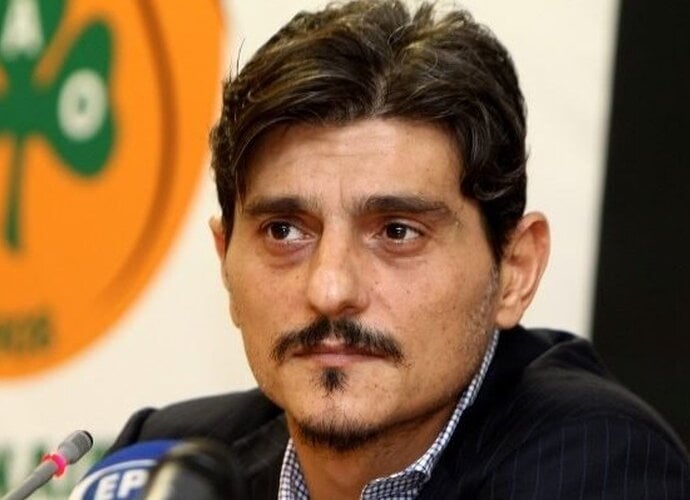 D.Giannakopoulosas teigė, kad sirgaliai sulaikė jį nuo žaidėjų atleidimo