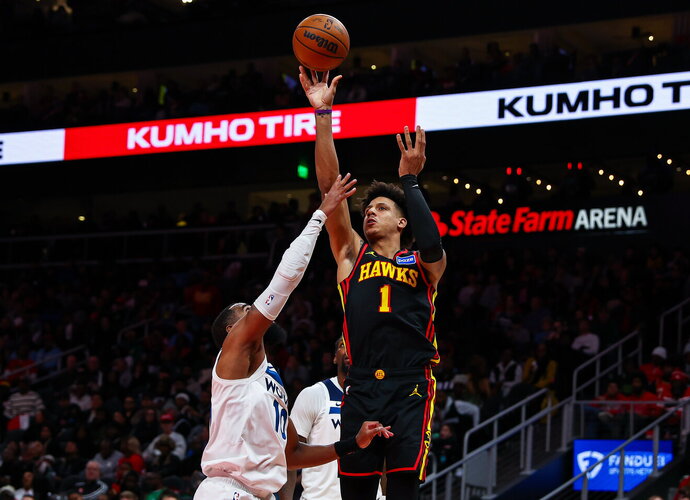 J.Johnsonas tempė į pergalę „Hawks“ (Scanpix nuotr.)