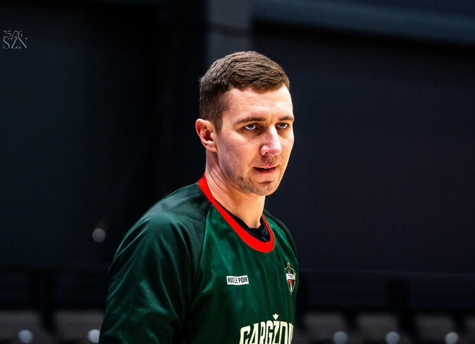 Gargždiškiai apgynė namų sienas