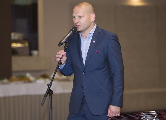M.gnatavičius pralaimėjo bylą pirmoje instancijoje (www.kavolelis.lt)