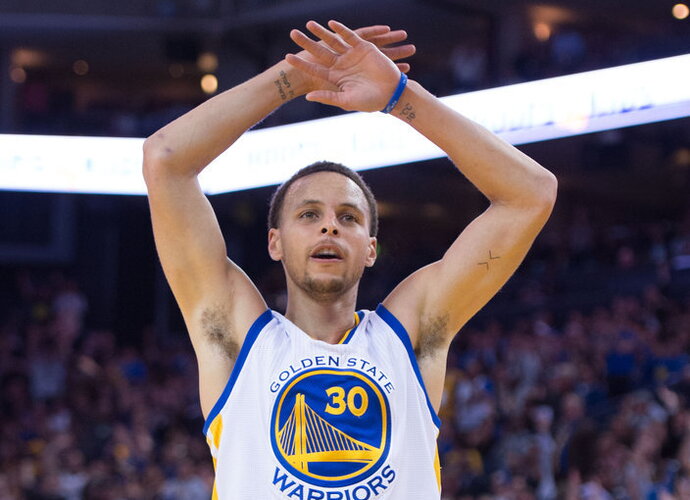   „Octagon“ agentūra atstovauja „Warriors“ lyderio S.Curry interesams (Scanpix nuotr.)