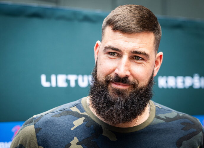 J.Valančiūnas turėtų likti Denveryje (BNS nuotr.)