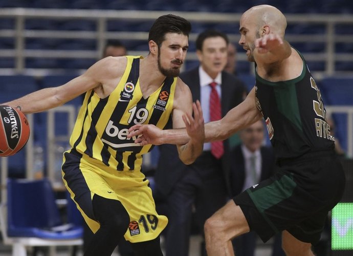 N.De Colo liktų, jei treneriu taptų Šaras