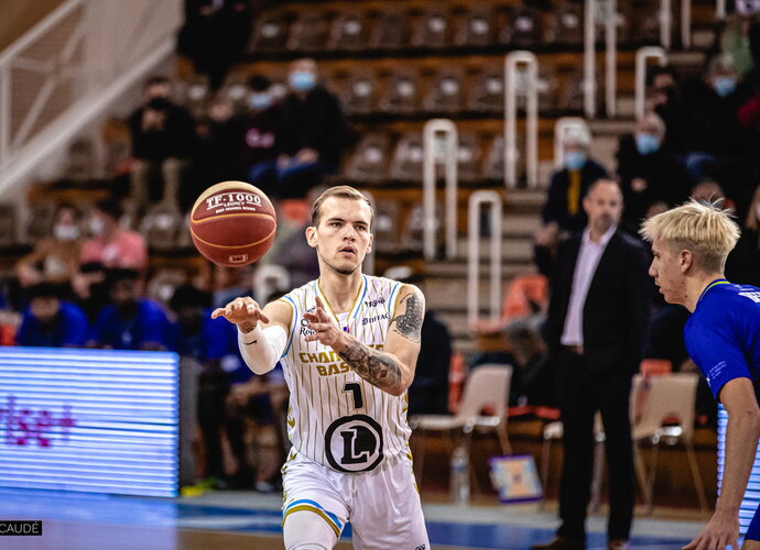 A.Velička pelnė 25 taškus