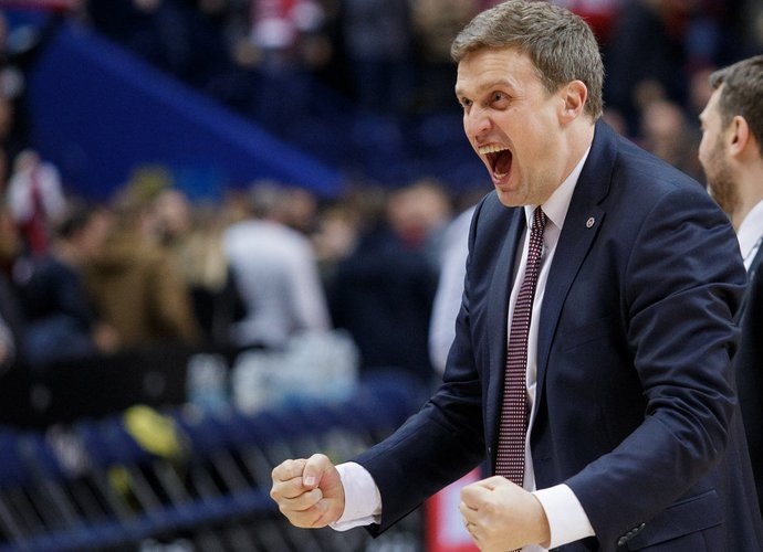 D.Adomaitis labai džiaugėsi baltarusio atvykimu (BNS nuotr.)