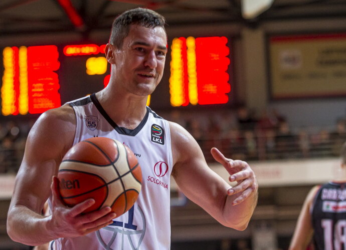 S.Galdikas išbandys save 3x3 krepšinyje (BNS nuotr.)