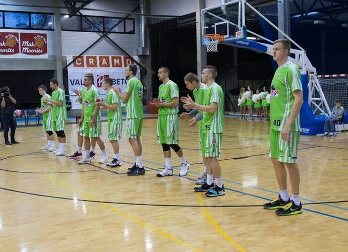 Valgos komanda trypė varžovus
