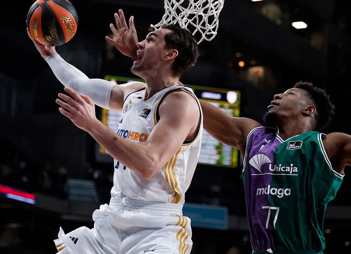 M.Hezonja pelnė 14 taškų